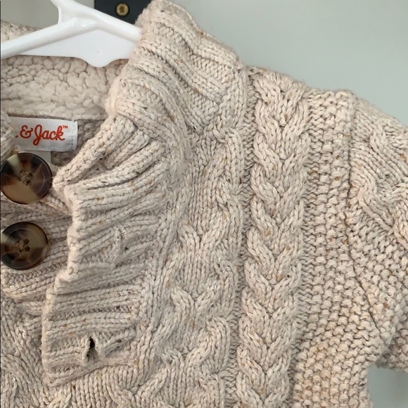 Cable button sweater - Picture 2 of 2